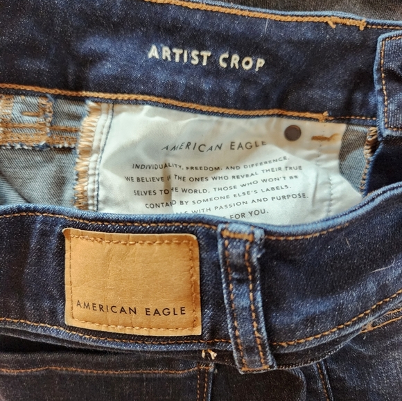American Eagle artist crop next level crop size 6 standard dark cropped Jeans - Picture 10 of 11